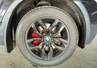 Подержанный автомобиль BMW X3 2007 года (17 фото)