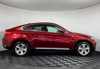 Подержанный автомобиль BMW X6 2009 года (6 фото)
