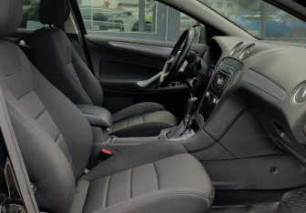 Подержанный автомобиль Ford Mondeo Sedan 2012 года (21 фото)