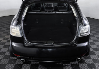 Подержанный автомобиль Mazda CX-7 2010 года (9 фото)