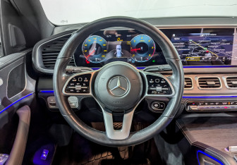 Подержанный автомобиль Mercedes-Benz GLE 2020 года (23 фото)