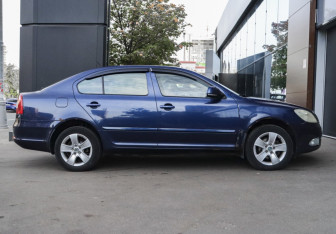 Подержанный автомобиль Skoda Octavia Liftback 2008 года (4 фото)