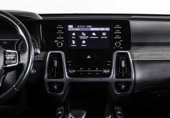 Подержанный автомобиль Kia Sorento 2021 года (14 фото)