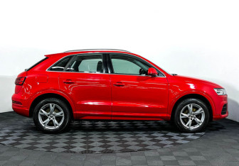Подержанный автомобиль Audi Q3 2015 года (4 фото)