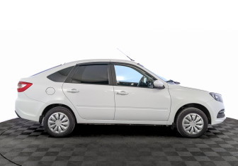 Подержанный автомобиль LADA (ВАЗ) Granta Liftback 2023 года (4 фото)