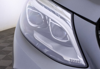 Подержанный автомобиль Mercedes-Benz GLE 2016 года (11 фото)