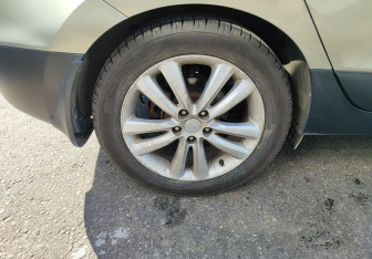 Подержанный автомобиль Hyundai ix35 2011 года (11 фото)