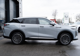 Новый Exeed RX 2025 (18 фото)