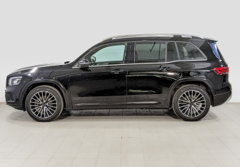 Подержанный автомобиль Mercedes-Benz GLB 2020 года (8 фото)