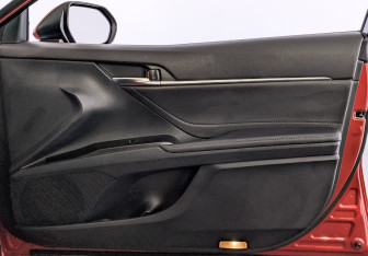 Подержанный автомобиль Toyota Camry Sedan 2022 года (25 фото)