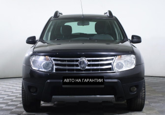 Подержанный автомобиль Renault Duster 2013 года (2 фото)