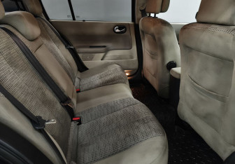 Подержанный автомобиль Renault Megane Sedan 2006 года (10 фото)