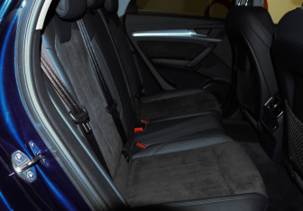 Подержанный автомобиль Audi Q5 2017 года (20 фото)