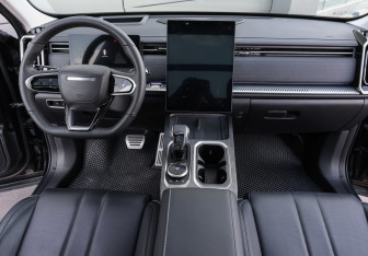 Подержанный автомобиль Jaecoo J7 2023 года (13 фото)