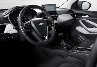 Подержанный автомобиль Chevrolet Captiva 2022 года (14 фото)