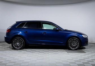 Подержанный автомобиль Audi A3 Hatchback 2014 года (4 фото)