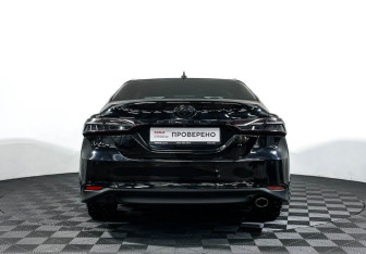 Подержанный автомобиль Toyota Camry Sedan 2019 года (6 фото)
