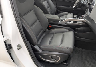 Подержанный автомобиль Geely Tugella 2024 года (23 фото)