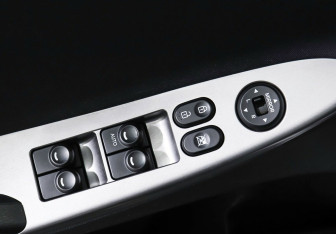 Подержанный автомобиль Hyundai Solaris Sedan 2014 года (19 фото)