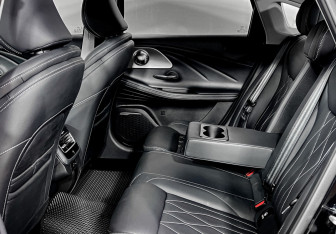 Подержанный автомобиль Chery Arrizo 8 2024 года (16 фото)