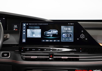 Подержанный автомобиль Changan UNI-K 2023 года (14 фото)