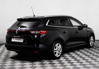 Подержанный автомобиль Renault Megane Wagon 2017 года (5 фото)