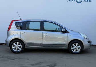 Подержанный автомобиль Nissan Note 2008 года (4 фото)