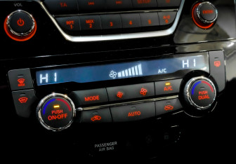 Подержанный автомобиль Nissan Qashqai 2018 года (23 фото)