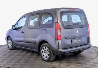 Подержанный автомобиль Peugeot Partner 2021 года (7 фото)