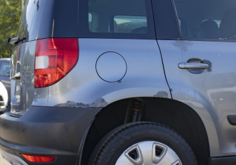 Подержанный автомобиль Skoda Yeti 2012 года (18 фото)