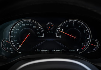 Подержанный автомобиль BMW X3 2019 года (11 фото)