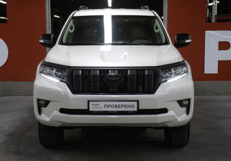 Подержанный автомобиль Toyota Land Cruiser Prado 2021 года (2 фото)