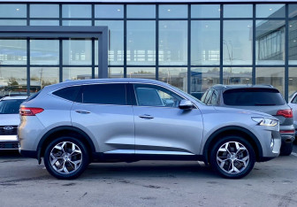 Подержанный автомобиль Haval F7 2019 года (4 фото)