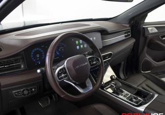 Подержанный автомобиль Jetour X90 Plus 2023 года (20 фото)