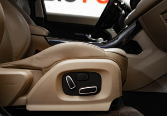 Подержанный автомобиль Land Rover Range Rover Evoque 2012 года (31 фото)