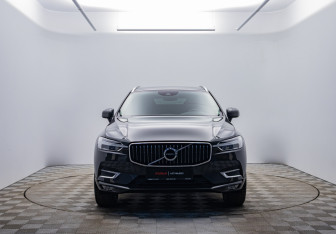 Подержанный автомобиль Volvo XC60 2018 года (2 фото)