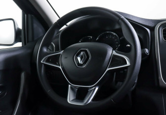 Подержанный автомобиль Renault Logan Sedan 2020 года (12 фото)