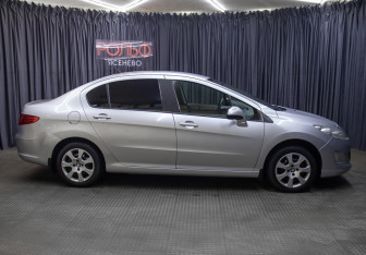 Подержанный автомобиль Peugeot 408 2012 года (4 фото)