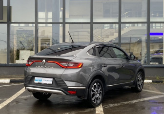 Подержанный автомобиль Renault Arkana 2019 года (5 фото)