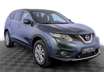 Подержанный автомобиль Nissan X-Trail 2016 года (3 фото)