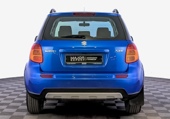 Подержанный автомобиль Suzuki SX4 Hatchback 2012 года (6 фото)