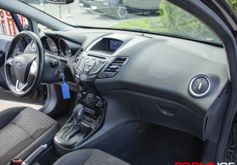 Подержанный автомобиль Ford Fiesta Sedan 2018 года (13 фото)