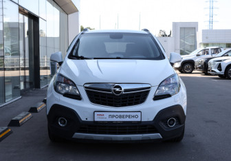 Подержанный автомобиль Opel Mokka 2014 года (2 фото)
