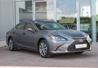 Новый Lexus ES 2025 (17 фото)