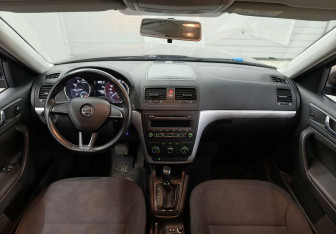 Подержанный автомобиль Skoda Yeti 2014 года (13 фото)