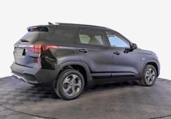 Подержанный автомобиль Kia Seltos 2021 года (5 фото)