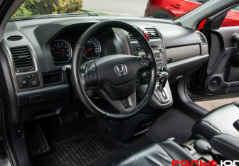 Подержанный автомобиль Honda CR-V 2011 года (14 фото)