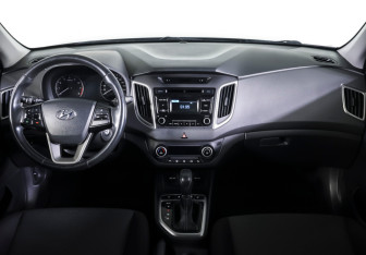 Подержанный автомобиль Hyundai Creta 2018 года (12 фото)