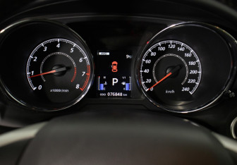 Подержанный автомобиль Mitsubishi ASX 2012 года (12 фото)