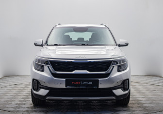 Подержанный автомобиль Kia Seltos 2021 года (8 фото)